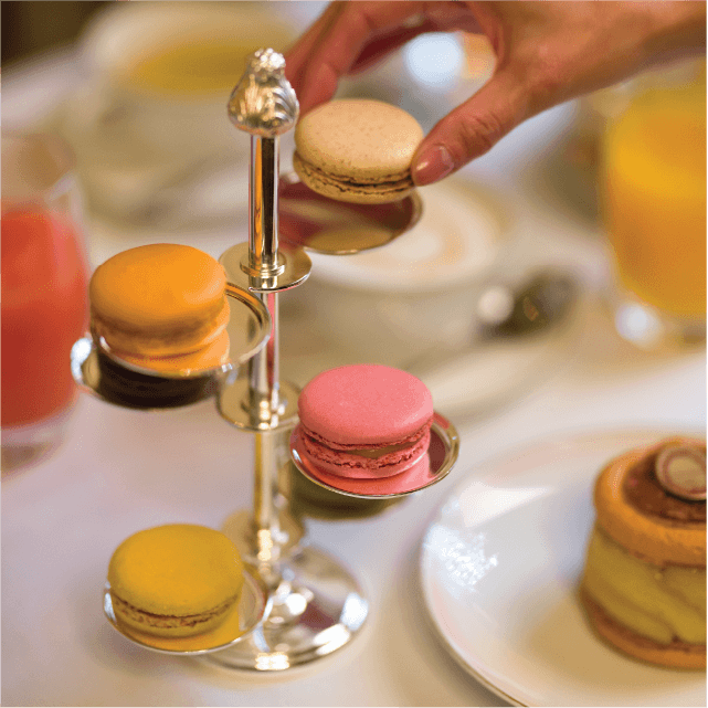 Ladurée social content, frame 6
